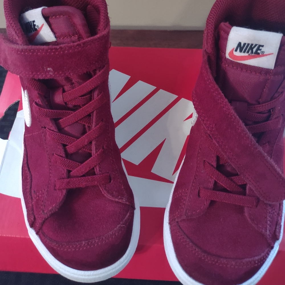 Nike Blazer preschool size 12
